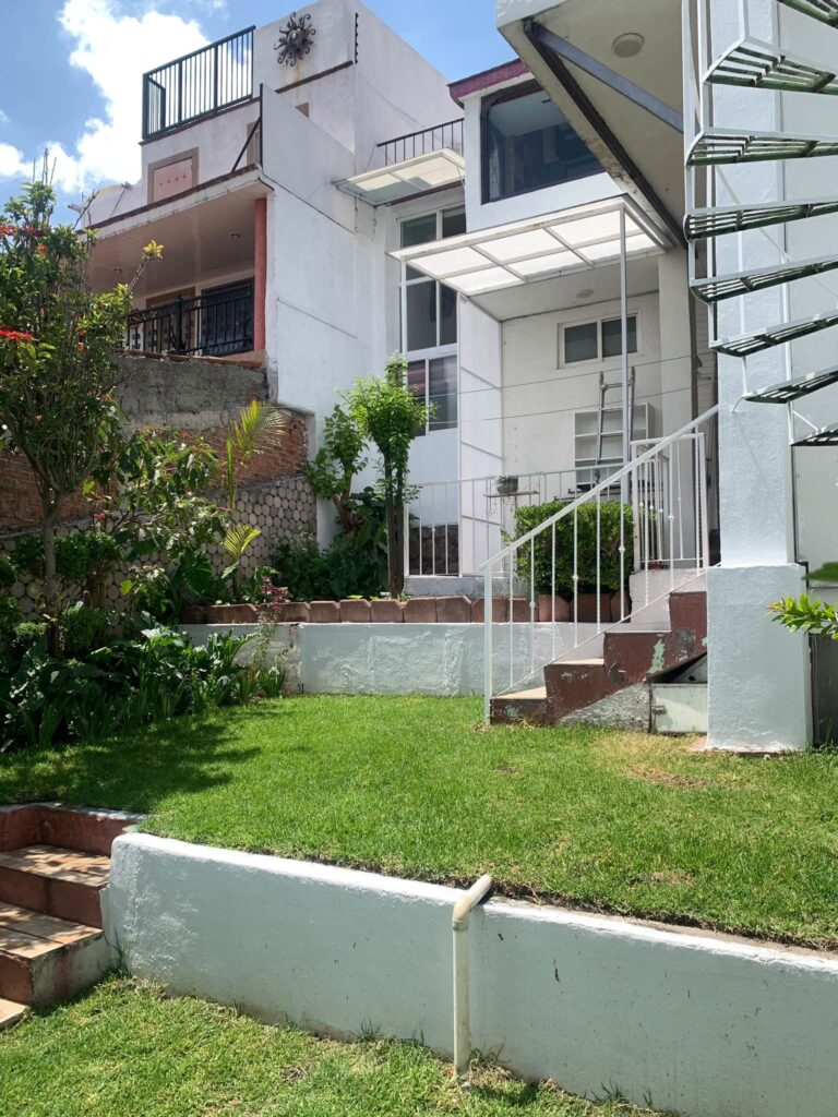 CASA EN RENTA EN LOMAS DE VALLE DORADO EN ESTADO DE MEXICO