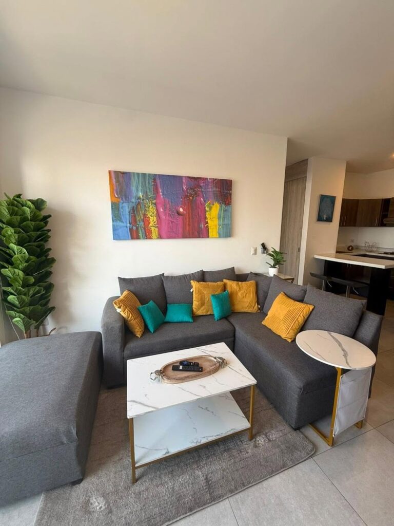 DEPARTAMENTO EN VENTA EN MONTERREY AMUEBLADO EN TORRE LUZIA